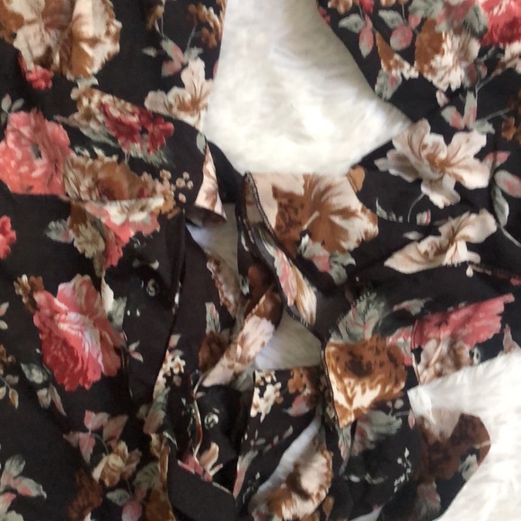 Lea & Viola Curve NWT Black Floral Wrap Dress 🌺 - Picture 5 of 11